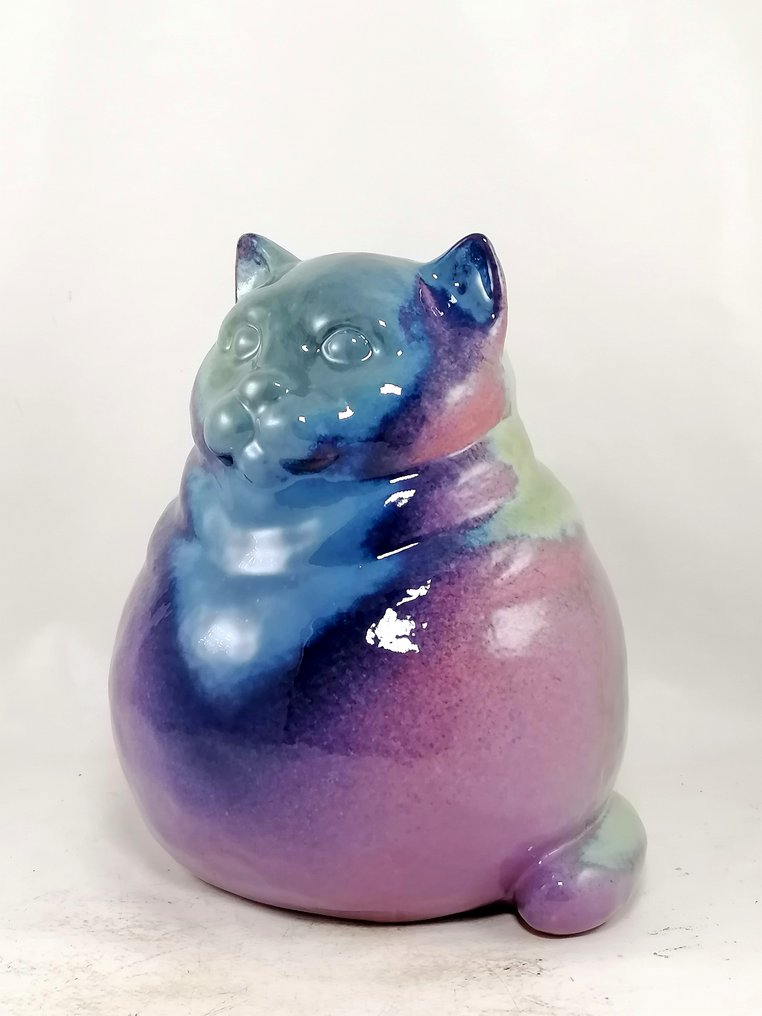 Vanessa Bonino - 雕塑, Gattone - 19 cm - 马爵利卡陶 - 2025 #2.1