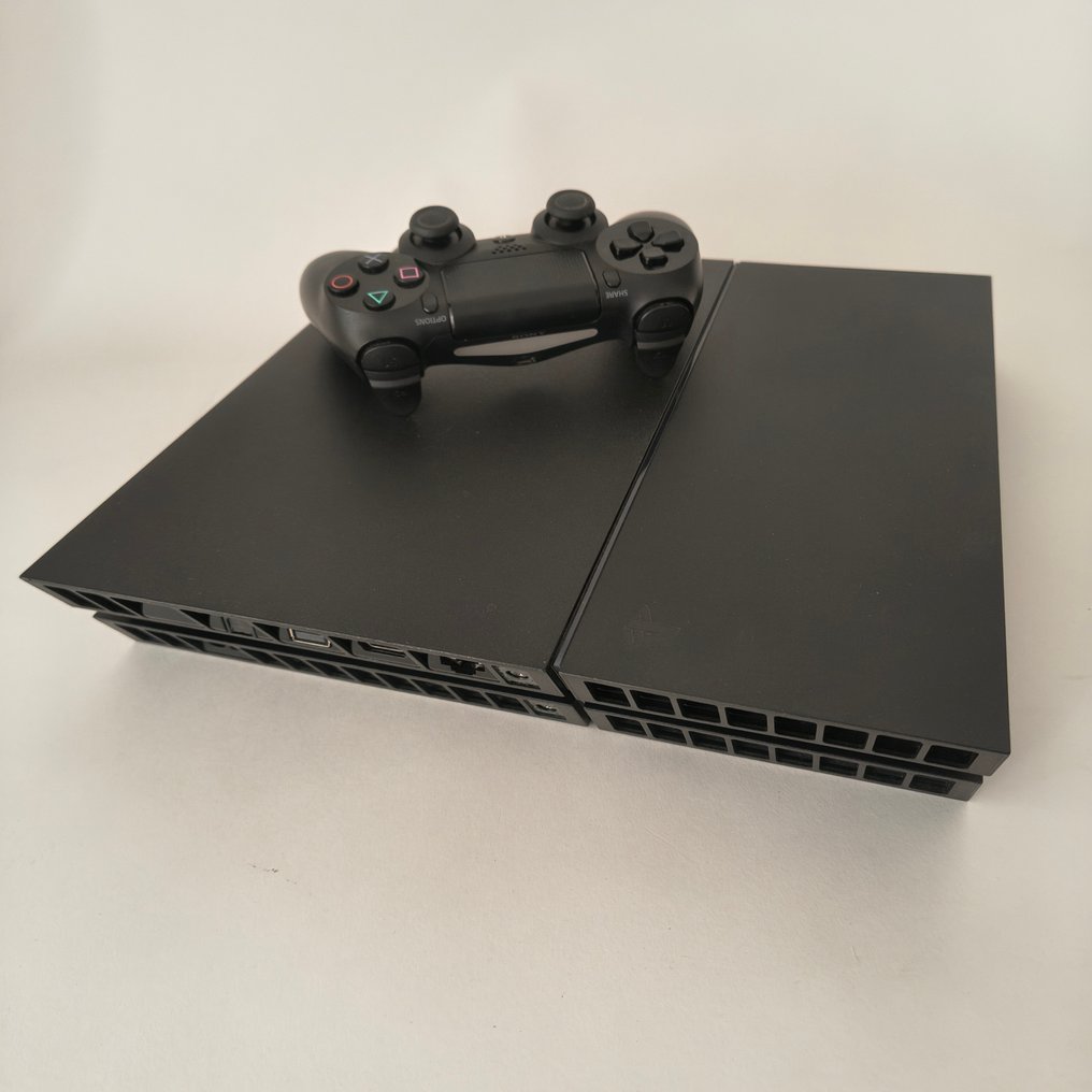 Sony - Playstation 4 (PS4) - 3 consoles, 11 games, 4 controllers - Videopelikonsoli #4.3
