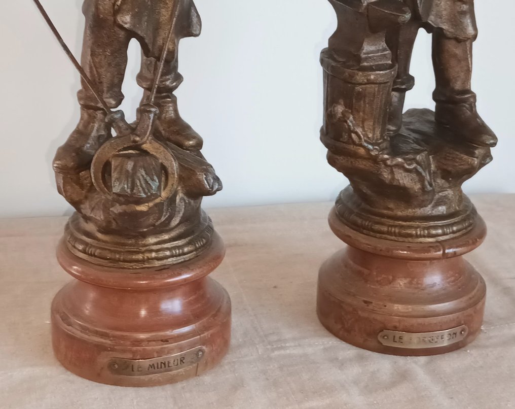 Άγαλμα, 2 Antieke Franse Beelden,  Le Mineur en Le Forgeron - 45 cm - Ξύλο, Ψευδάργυρος #4.3