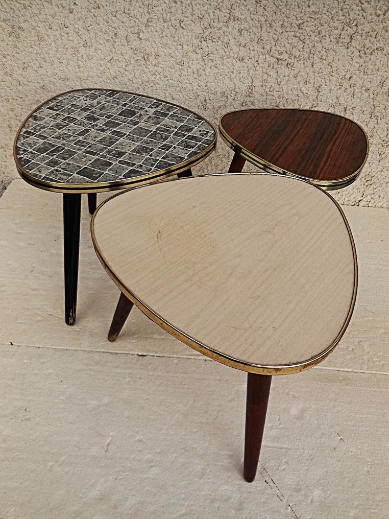 *Rockabilly* - Lampebord (3) - Blomsterbænk / Plantetaburetter - Træ, Resopal, Edelholz - Tre blomsterstole #1.0