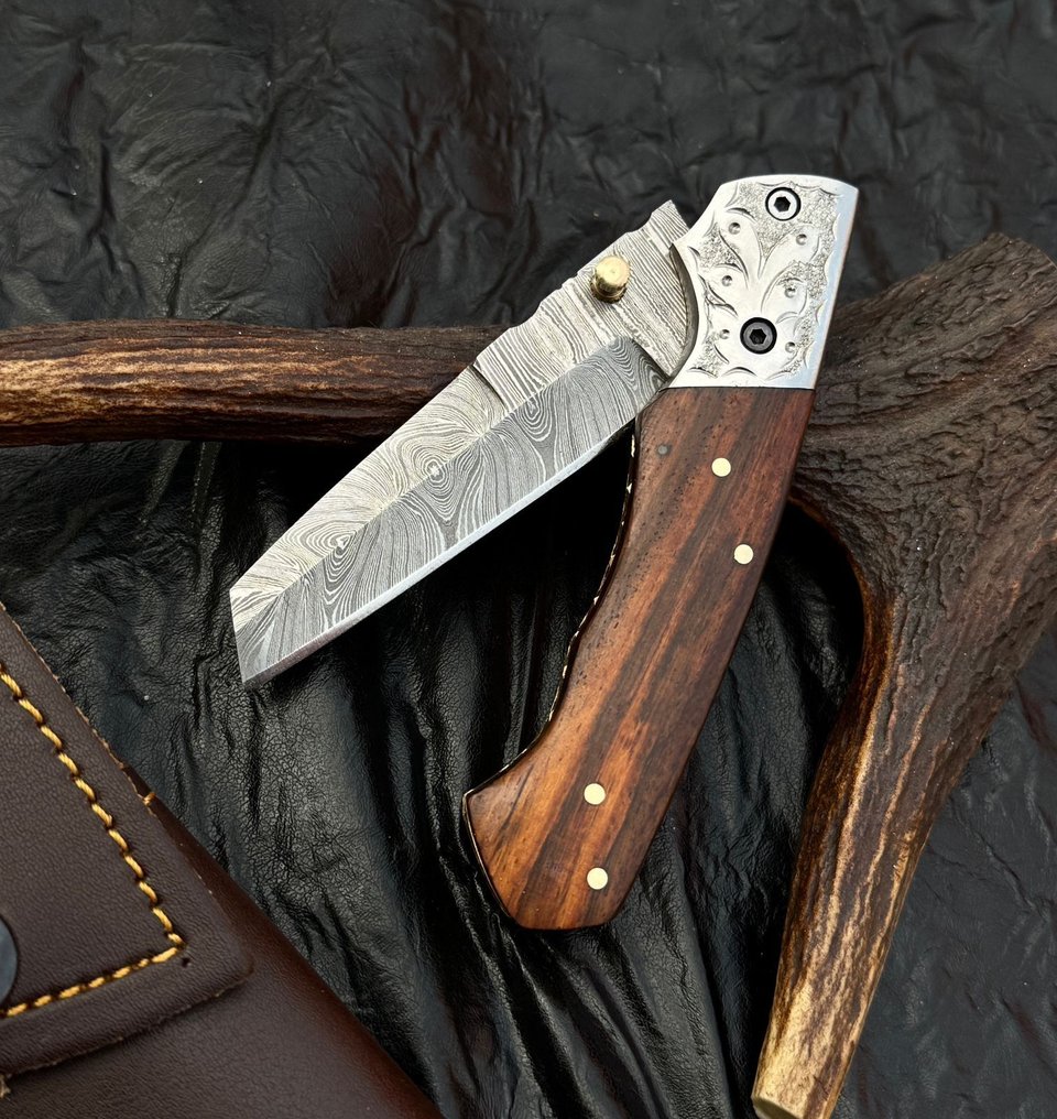 厨刀 -  厨房刀具 - 折叠刀 - 线锁 - 天然木材雕刻 - 皮革 - 亚洲 - 木头 - 亚洲 #1.0