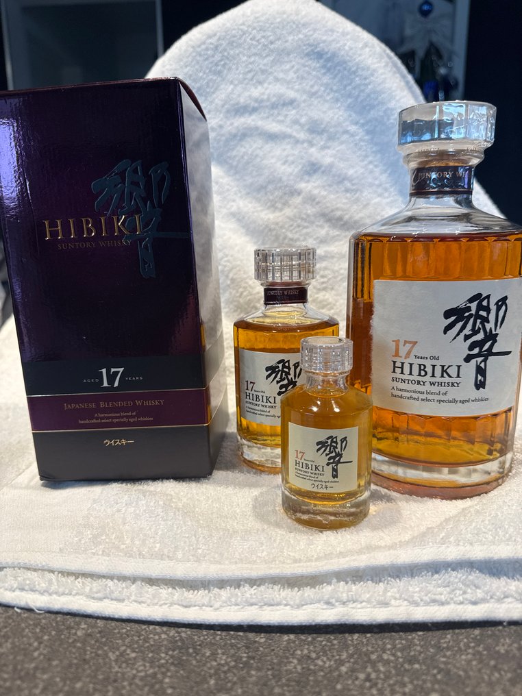 Hibiki 17 years old - Suntory  - 70 cl, 180 ml, 5 cl - 3 flaskor #1.0