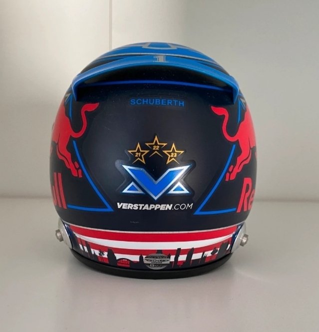 Max Verstappen - 2024 - Casque à l'échelle 1/2 #2.1