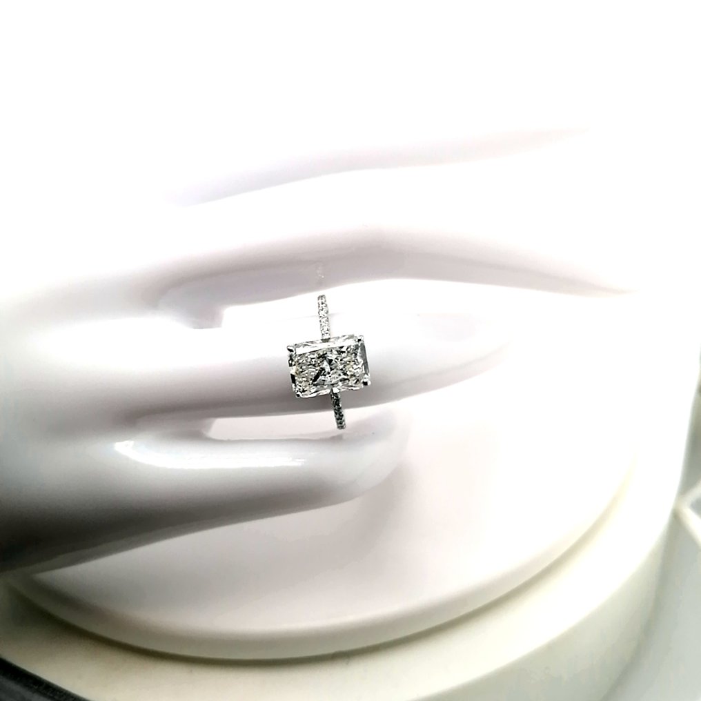 Anillo - 14 quilates Oro blanco - 3.06ct. tw. Diamante (Lab-grown) - Diamante #2.1