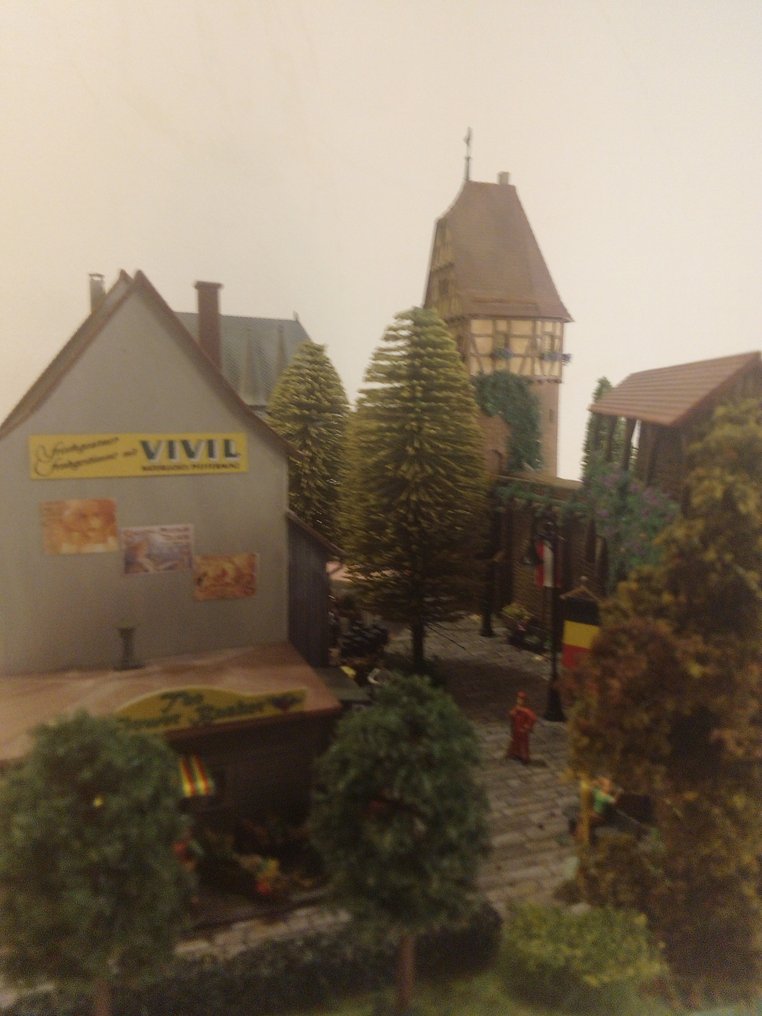 Faller, Kibri, Noch, Preiser, Vollmer H0 - 模型火車風景 (82) - 历史悠久的市中心，拥有市场广场和非常多的细节。 #2.1