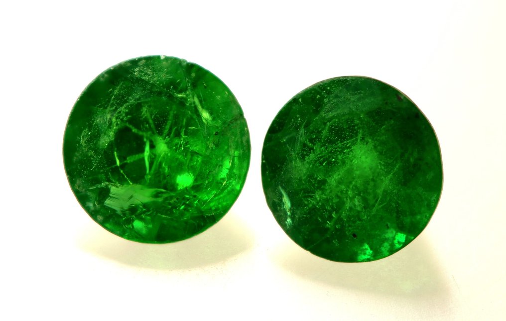 Ingen mindstepris - 2 pcs Grøn Tsavorit - 1.30 ct - Instituto Gemólogico Español (IGE) #1.0
