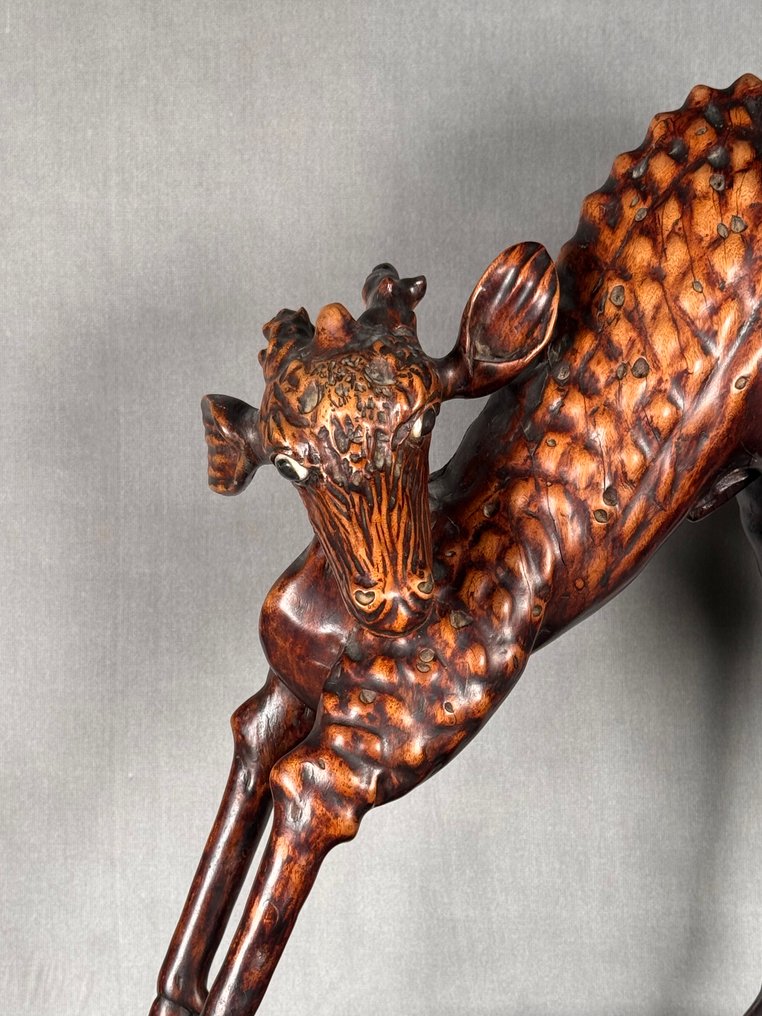 Figure - root sculpture of a recumbent deer. - root - China #1.0