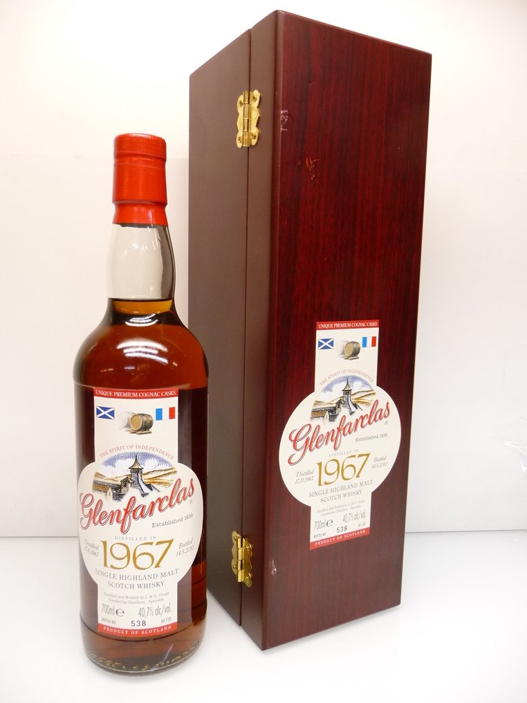 Glenfarclas 1967 42 years old Premium Cognac Casks 732 bottles  - b. 2010  - 70cl #1.0