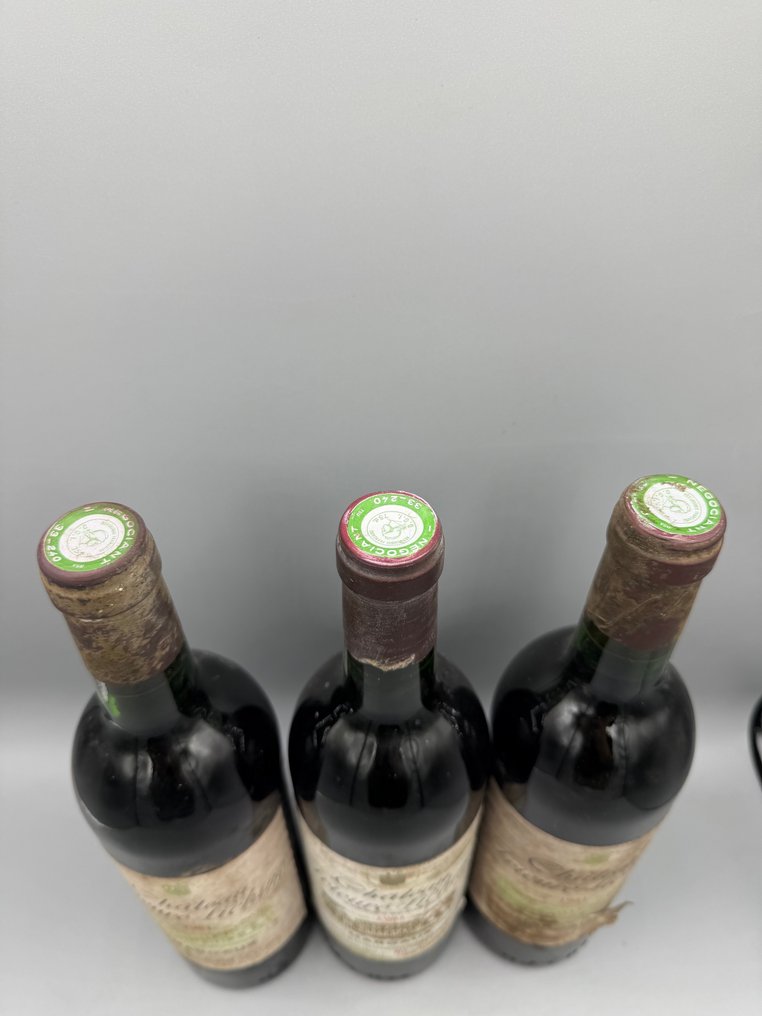 1981 Chateau Prieure-Lichine - Margaux 4ème Grand Cru Classé - 3 Flasker  (0,75 l) #3.2