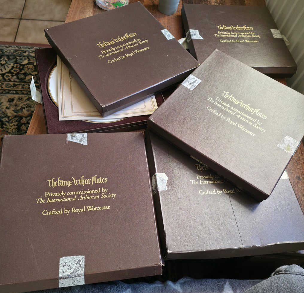 Royal Worcester - Plato (6) - Porcelana, Oro #1.0