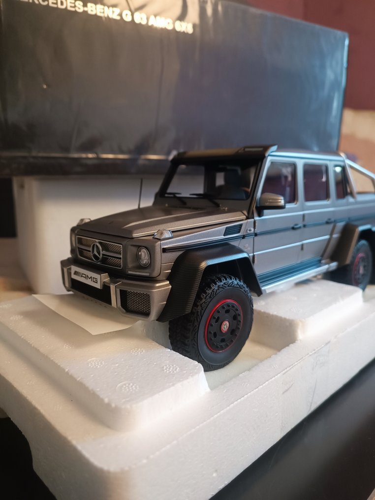 Autoart 1:18 - Modellauto - Mercedes Benz G63 AMG 6x6 designo platinum #3.2
