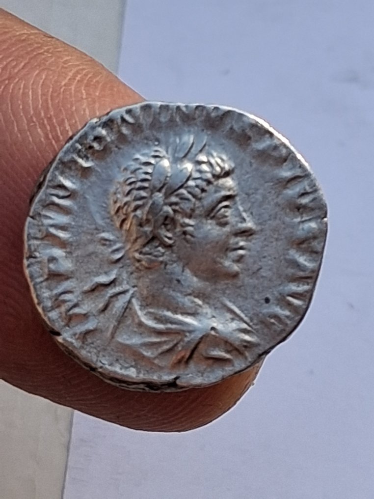 Ρωμαϊκή Αυτοκρατορία. Elagabalus (AD 218-222). Denarius Rome - VICTORIA AVG (χωρίς τιμή ασφαλείας) #1.0