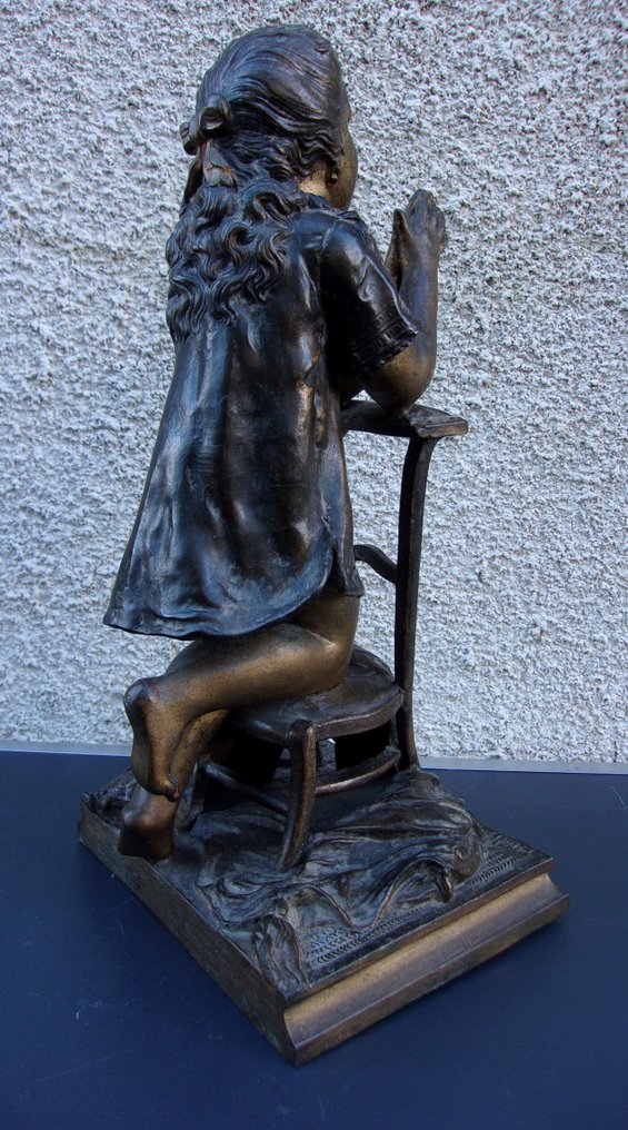 Sculpture, Jeune fille à la prière - statue - 27 cm - Régule #4.3