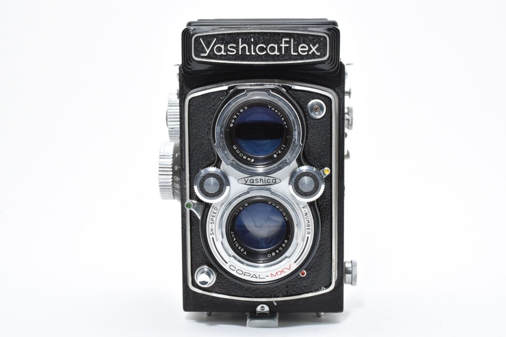 Yashica Yashicaflex New B 3.5/80mm with leather case | Twin lens reflex camera (TLR) #2.1