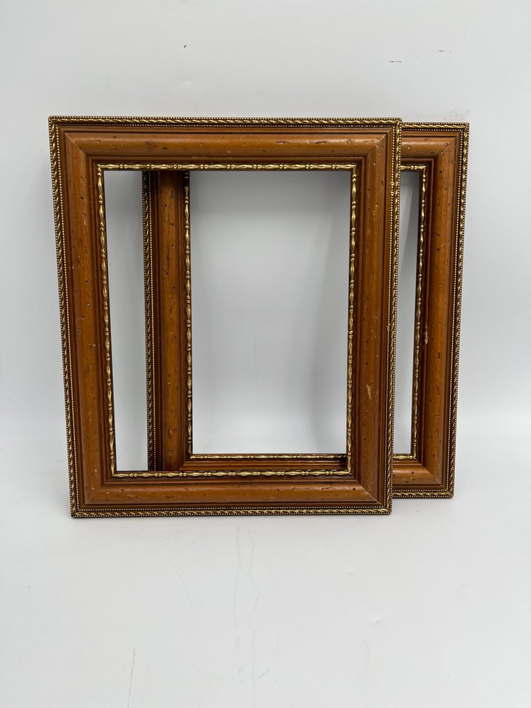 Kehys (2) - Puu - Klassiset kehyssarjat #1.0