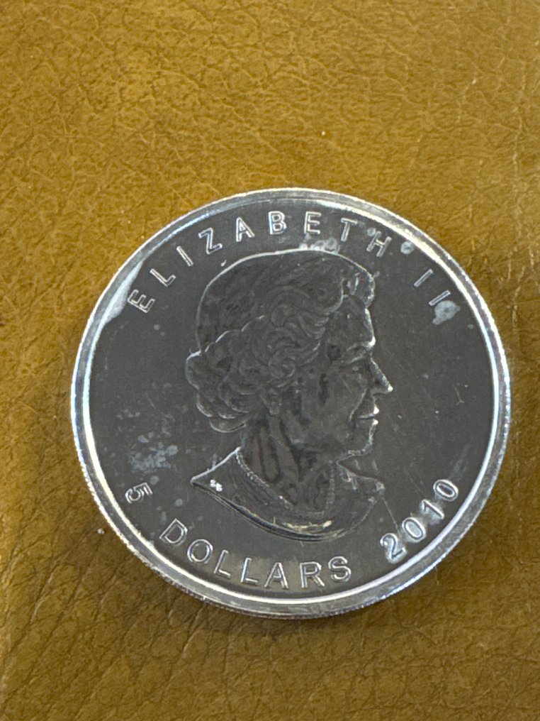Canadá. 5 Dollars 2010 Maple Leaf, 1 Oz (.999) (Sin precio de reserva) #1.0