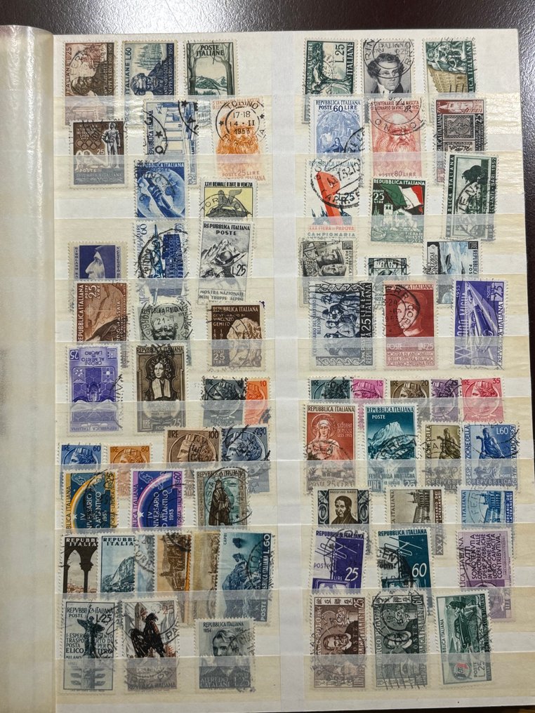 意大利共和国 1945/1979 - 精彩的二手Repubblica收藏，配有PA和espressi，展示在32页的Clipper分类器上。 #4.3