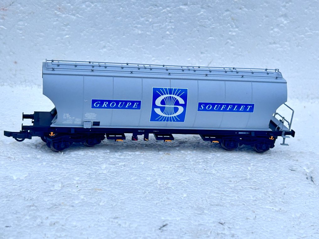Märklin H0 - 46341 - Modelltog godsvogn-sett (1) - 3-delt silovognsett Groupe Soufflet - SNCF #3.2