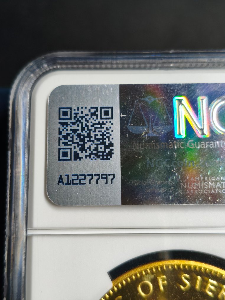 Sierra Leone. 10 Dollars 2003 (Sans prix de réserve) #2.1