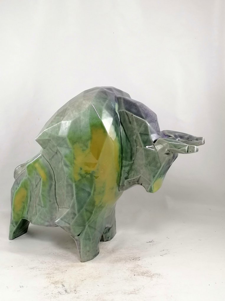 Vanessa Bonino - Geometric bull #3.2
