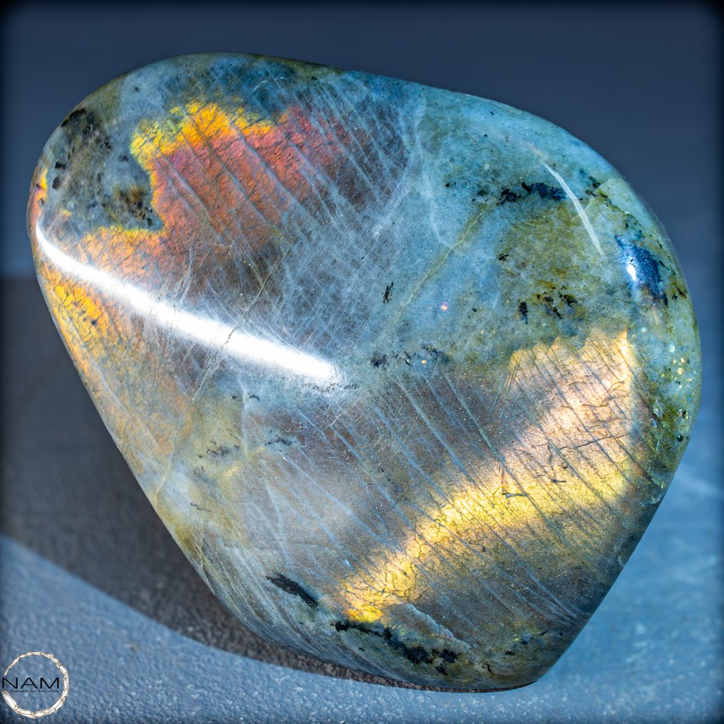 天然的拉布拉多石自由形态 以强烈的火焰和丰富多彩的色彩游戏- 1437.29 g #1.0