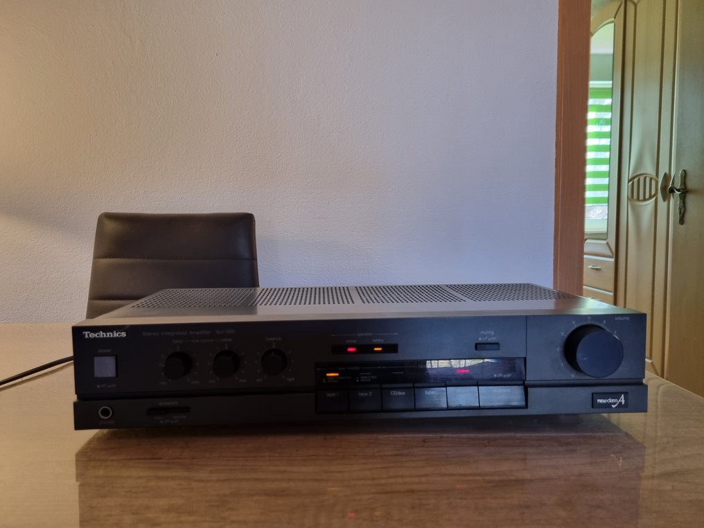 Technics - SU-700 Faststoff forsterker #1.0