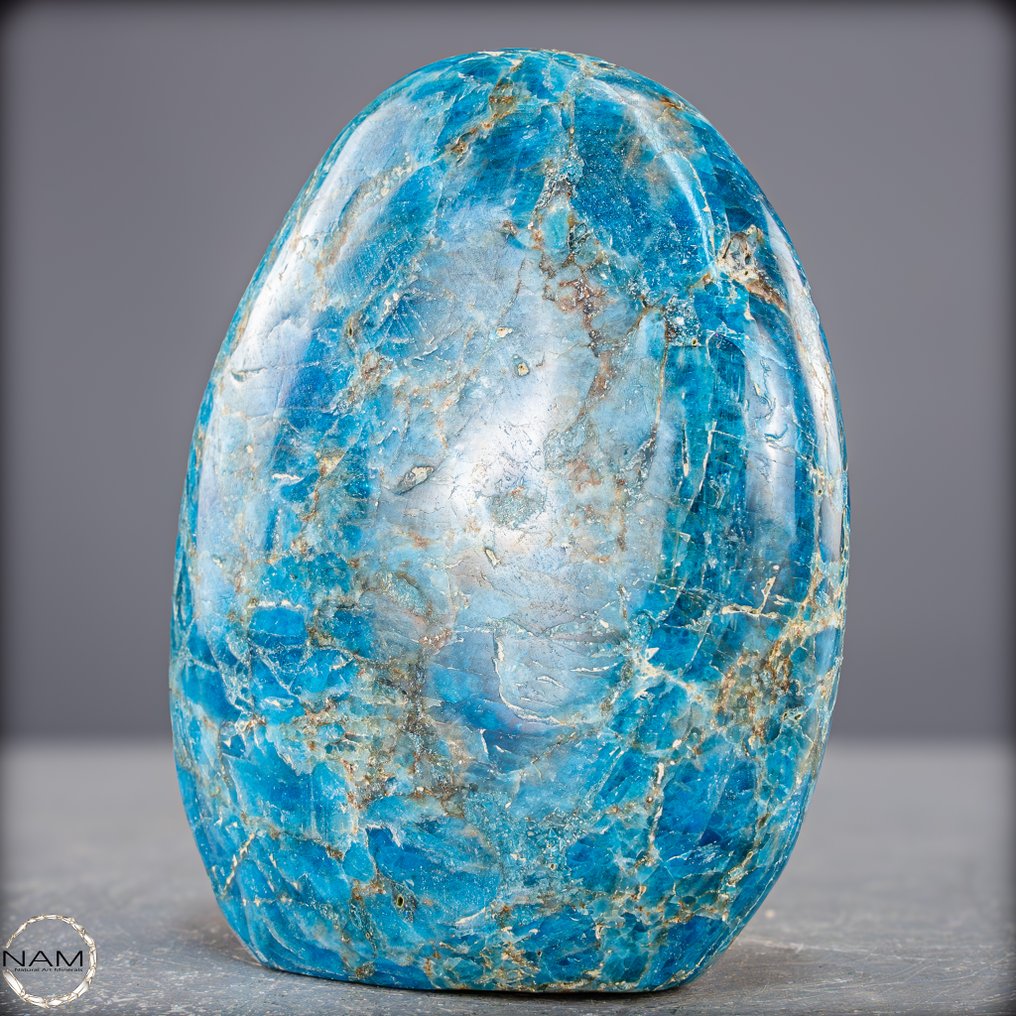 闪亮的马达加斯加自然形态的磷灰石 一个迷人的蓝色自然宝石- 962.57 g #3.2