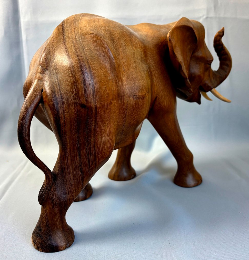 Γλυπτό, Grote hand gesneden Olifant - 26 cm - Suarhout - 1980 #4.3