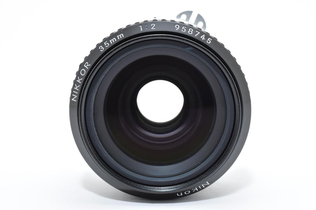 Nikon Ai Nikkor 2/35mm Vidvinkelobjektiv #2.1