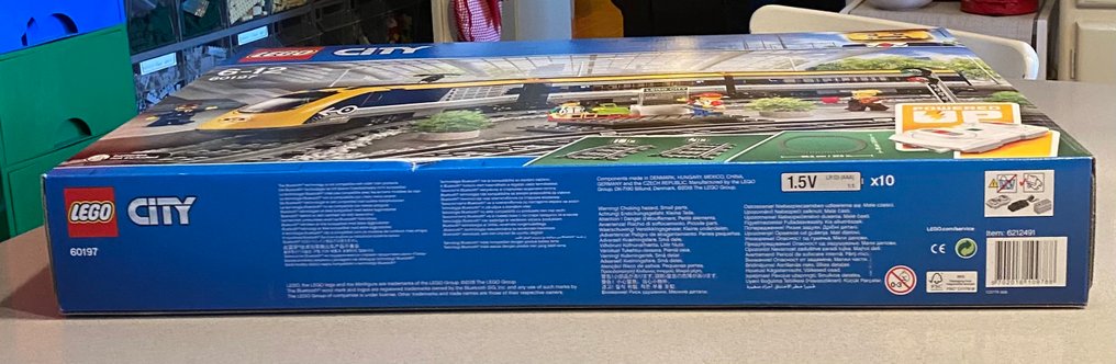 Lego Conjunto - 60197 - Cidade - Passenger Train #3.2