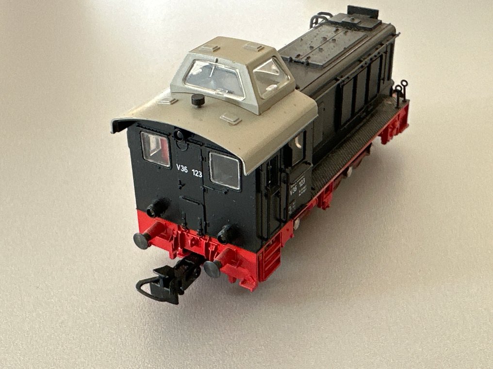 Märklin H0 - 3546 - 柴油火車 (1) - BR V36 - DB #2.1