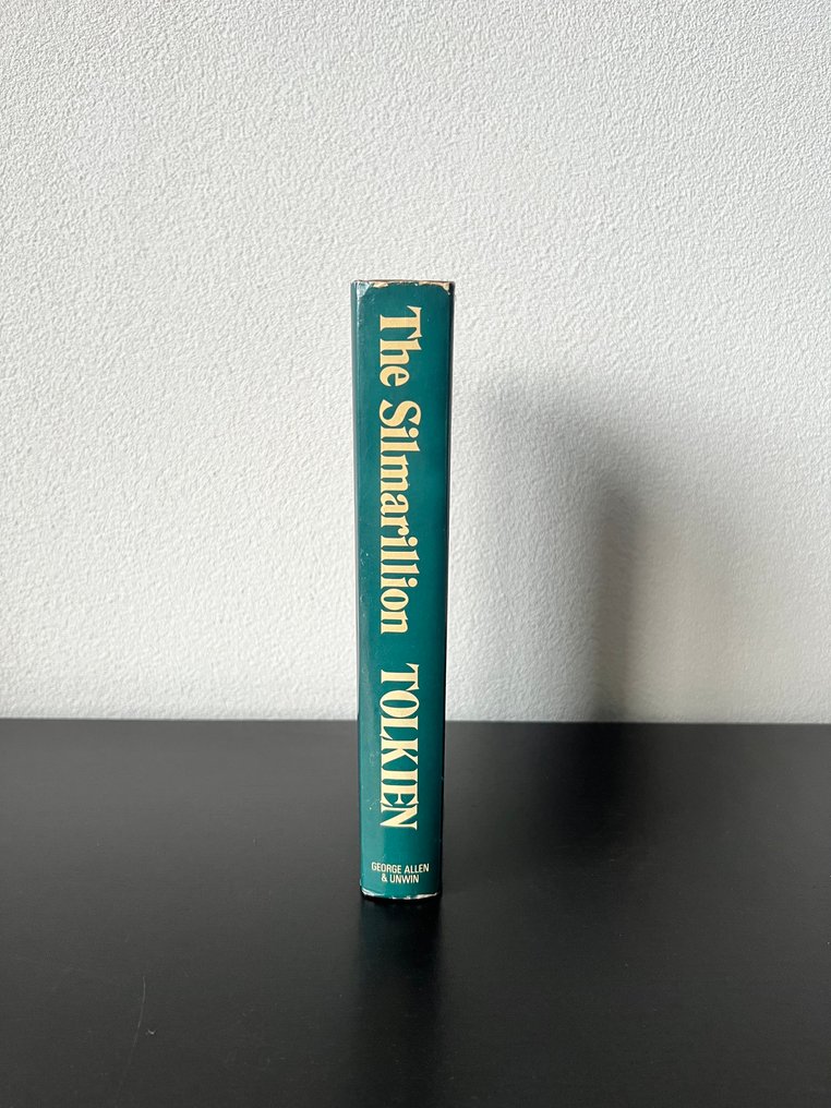 J.R.R. Tolkien - The Silmarillion – First Edition - 1977 #1.0