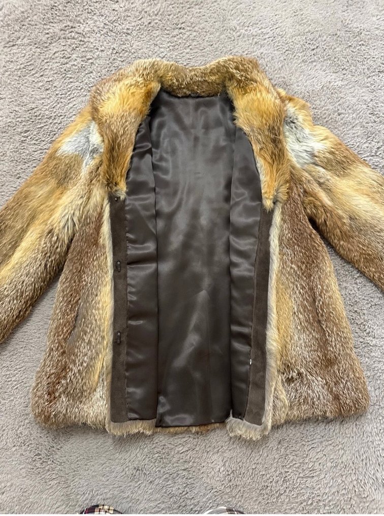 Artisan Furrier - Fur coat #3.2