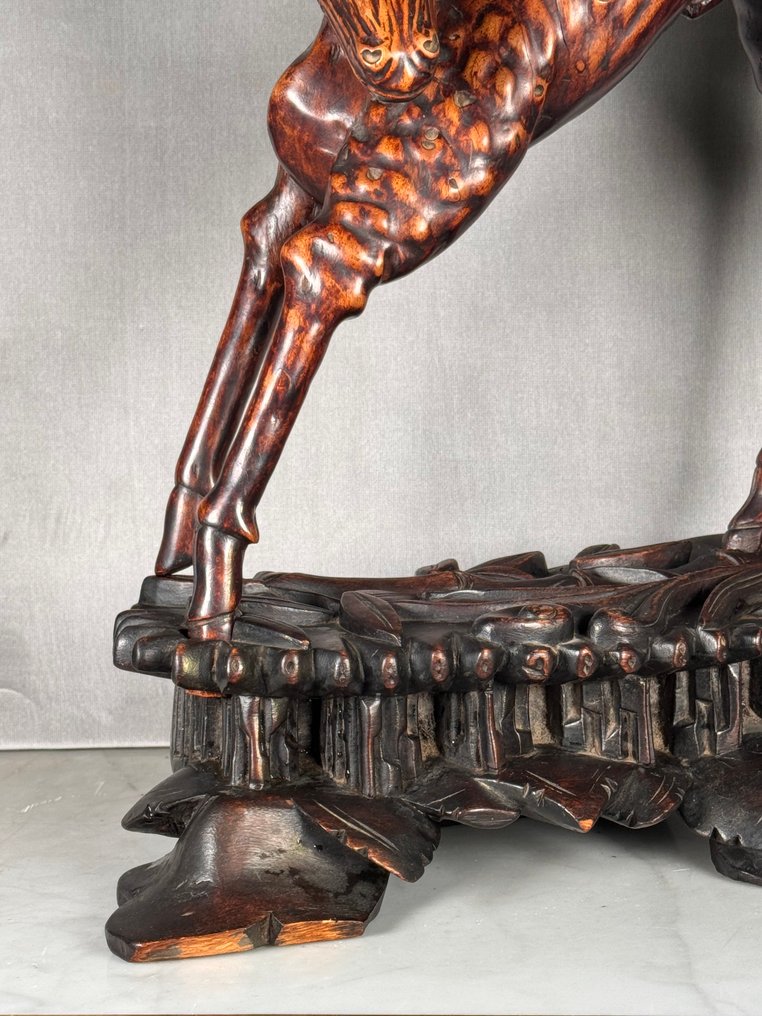 Figure - root sculpture of a recumbent deer. - root - China #2.1