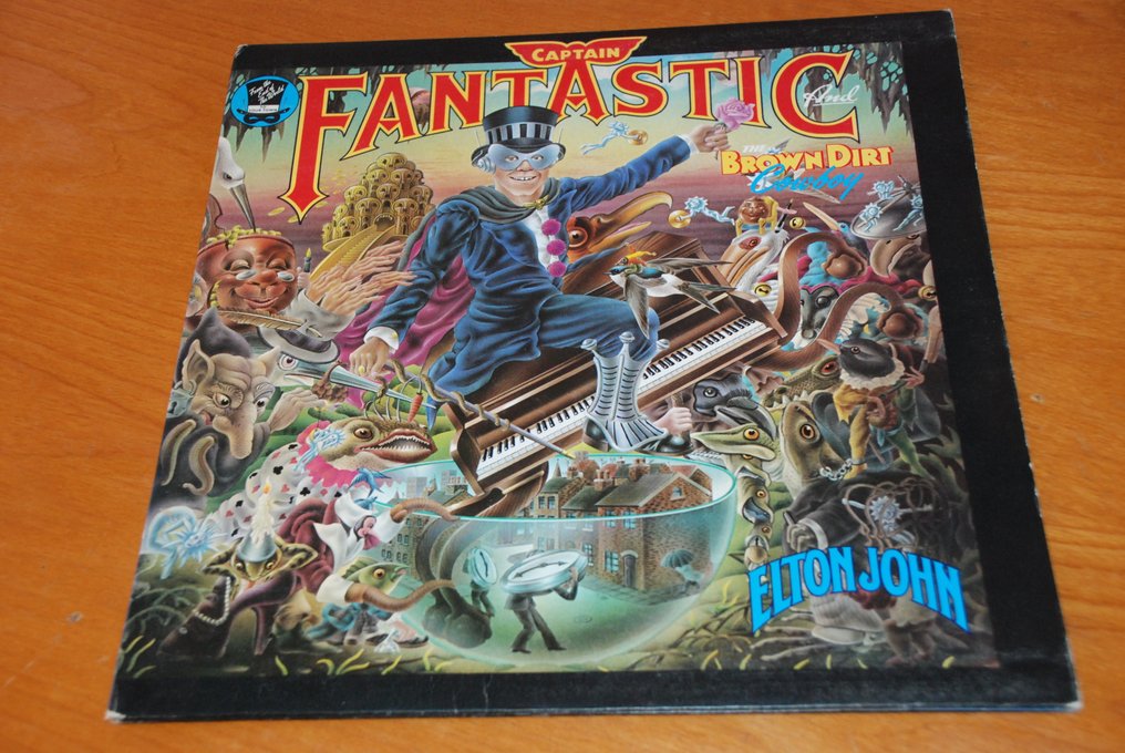 Elton John - CAPTAIN FANTASTIC - LP - 1st Pressing - 1975 #1.0