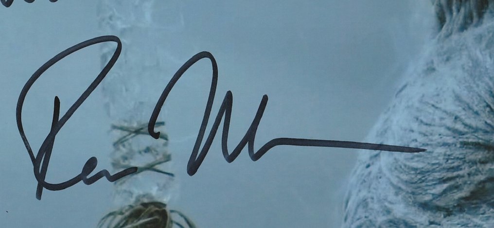 Game of Thrones - Signed by Ross Mullan (White Walker) #4.3