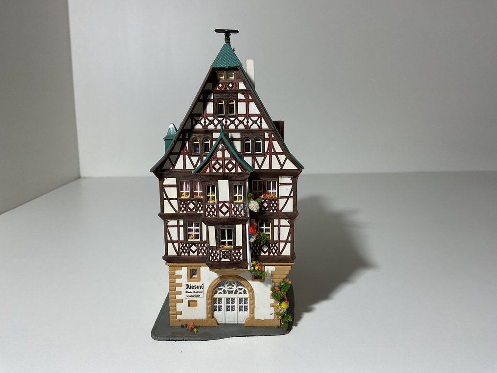 Vollmer, Kibri N - Landskab til modeleltog (16) - Vakwerkdorp #4.3