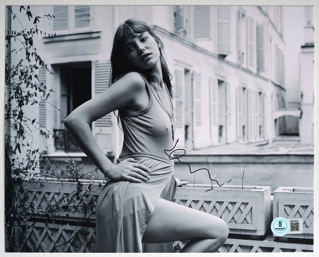 Icon - Signed by Jane Birkin (+) - Autograph, Photo With Beckett COA #1.0