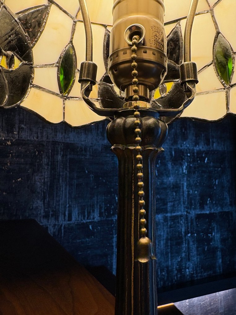 Style Tiffany - Επιτραπέζιο φωτιστικό - στο πνεύμα της Art nouveau «Le chat noir» - Γυαλί, Μέταλλο, Ρητίνη #3.2