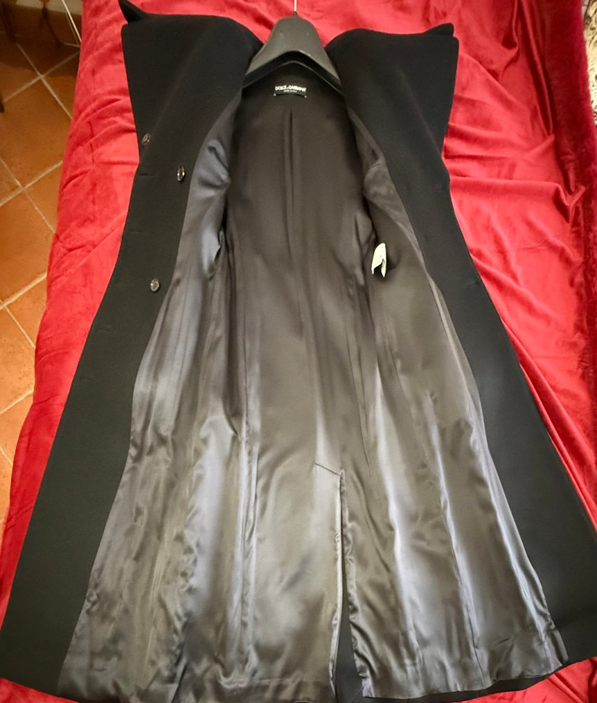 Dolce & Gabbana - Mantel #3.2