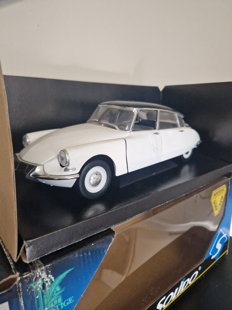 Solido 1:18 - Rennwagenmodell - Citroën - DS #1.0