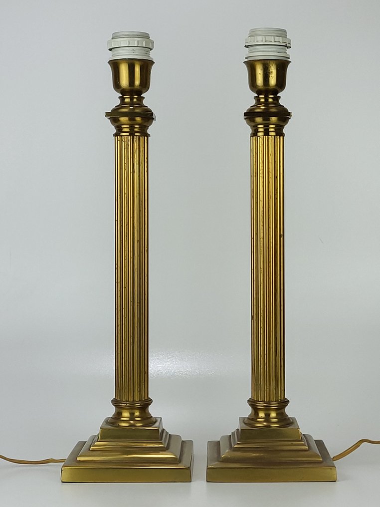 Stehleuchte (2) - Metall - Neoklassische Tischlampen #1.0