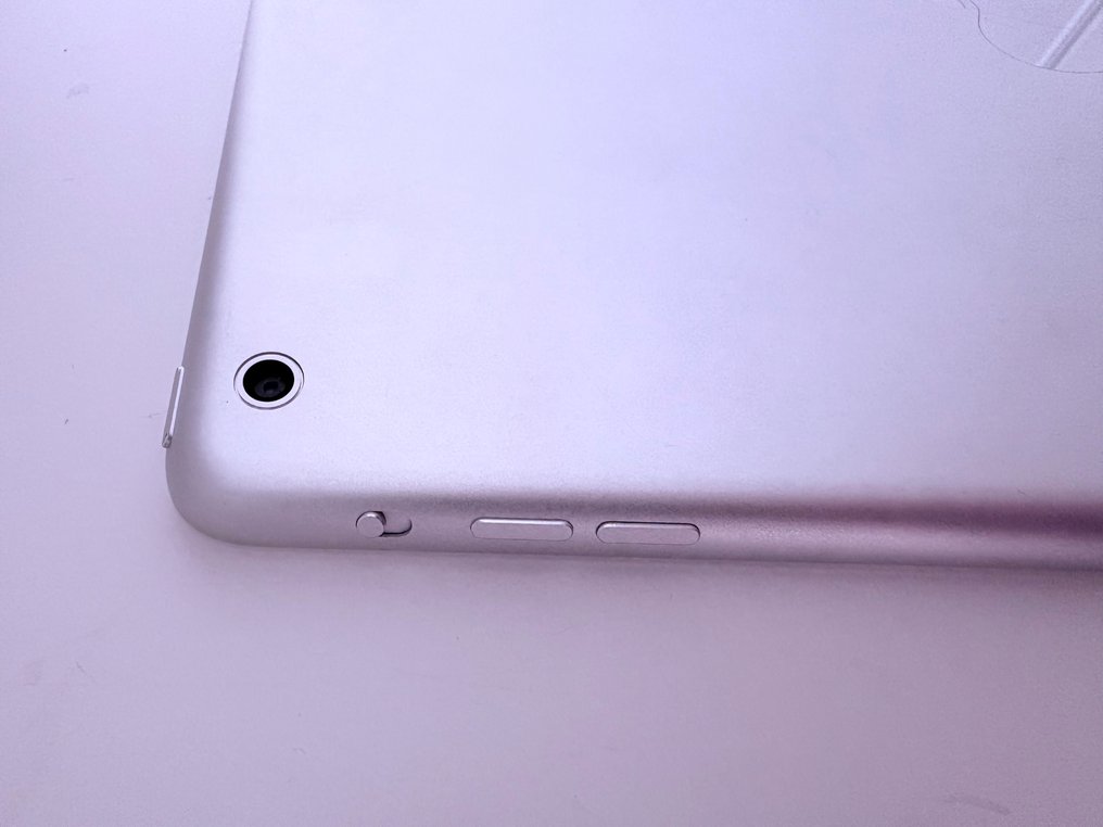 Apple iPad Air - Computer (1) #1.0