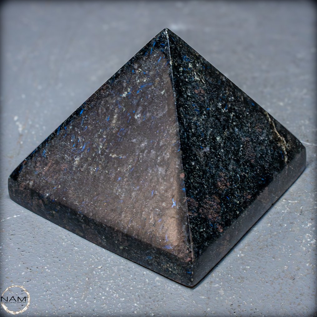 独家阿尔弗维松石、碧玺和石榴石金字塔 – 一种融合深度、能量与优雅的结合- 652.03 g #4.3