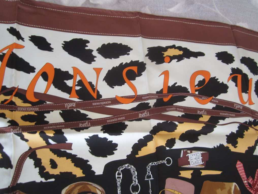 Hermès - MONSIEUR MADAME DE BALI BARRET SOIE - Φουλάρι #4.3