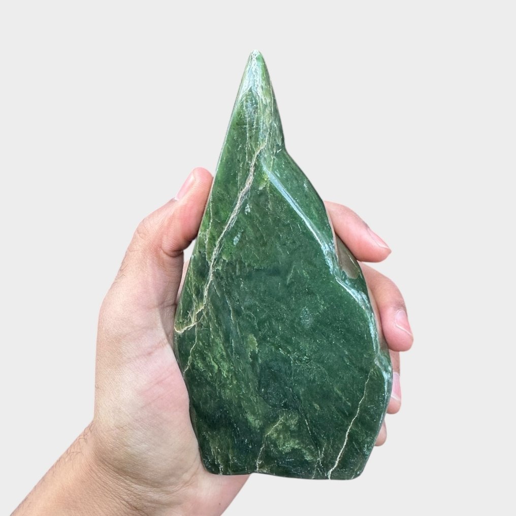 Hermosa nefrita de pie Forma libre- 1615 g - (2) #2.1