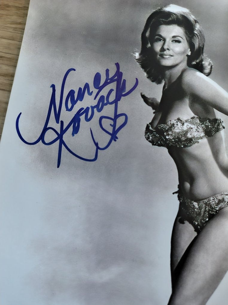 Hollywood Legend - Nancy Kovack - Autograph, Photo with Beckett COA #2.1