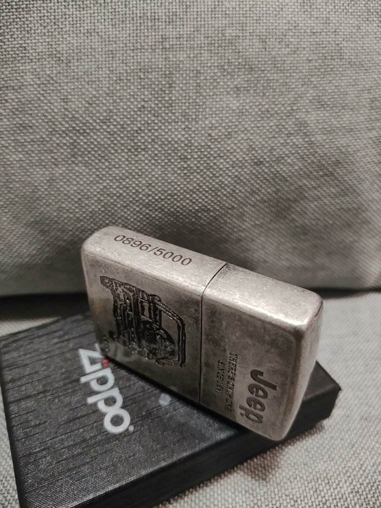 Zippo - Jeep Zippo limited edition - Sem preço de reserva - Isqueiro - Aço #4.3