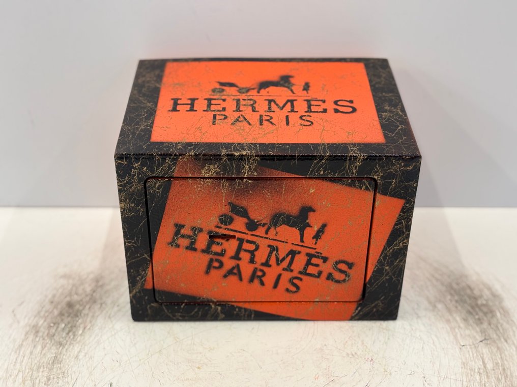 Rob VanMore - Hermes Vault #2.1