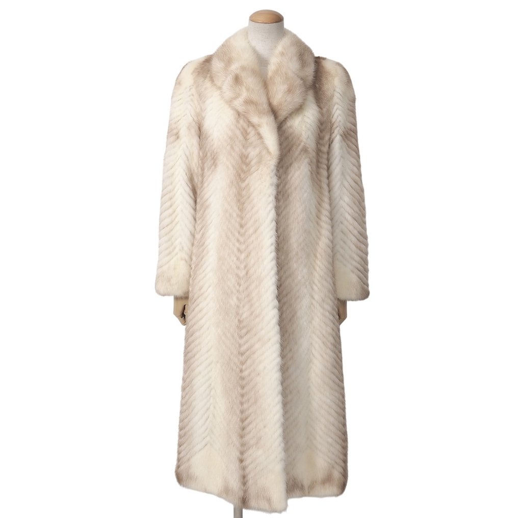 Saga Furs - Fur coat - Vintage - auction online Catawiki